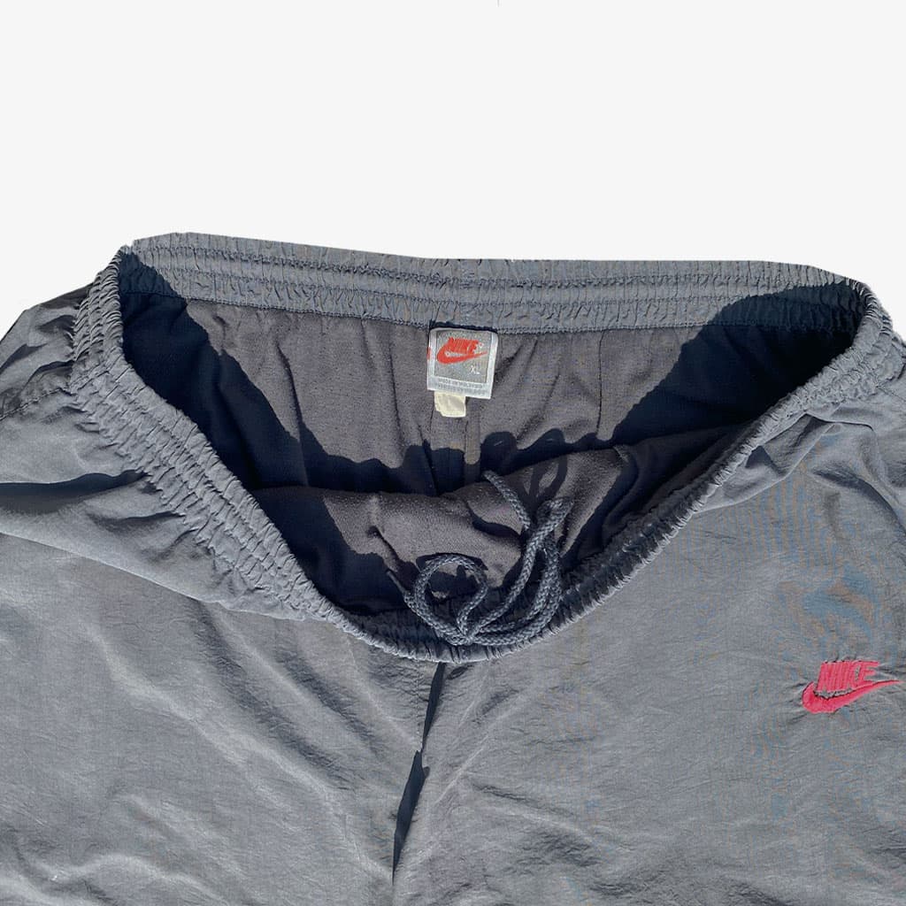 Vintage Nike Trainingsanzug 90s mit Trackpants XL in dunkelgrau | Vintage Online Shop www.unique-resale.com