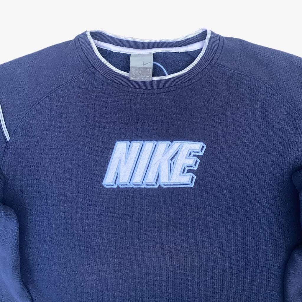 Vintage Nike Pullover Big Swoosh 00s S in dunkelblau | Vintage Online Shop Unique-Resale 