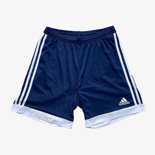 Vintage Adidas Sport Shorts M in dunkelblau | Vintage Online Shop www.unique-resale.com