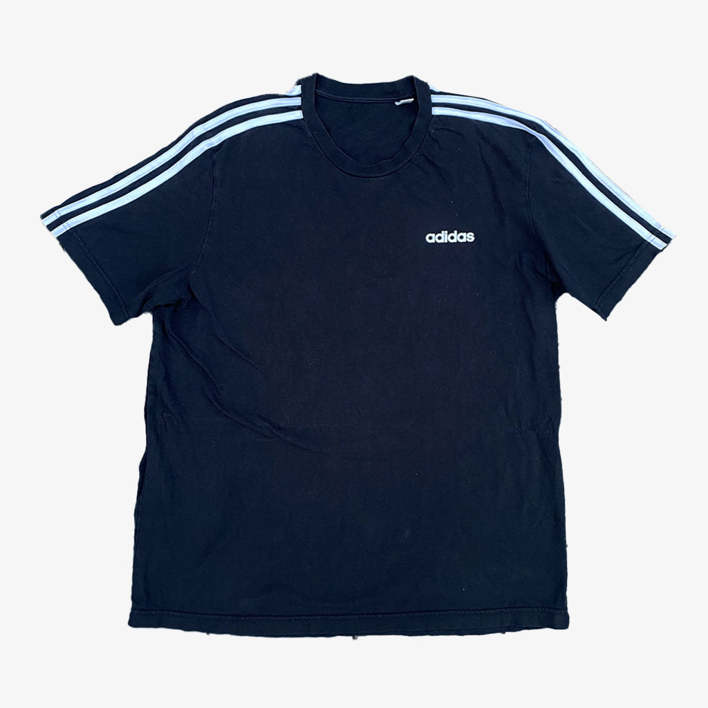 Vintage Adidas T-Shirt L in schwarz. Größe DE 5, fällt aus wie M | Vintage Online Shop Unique-Resale