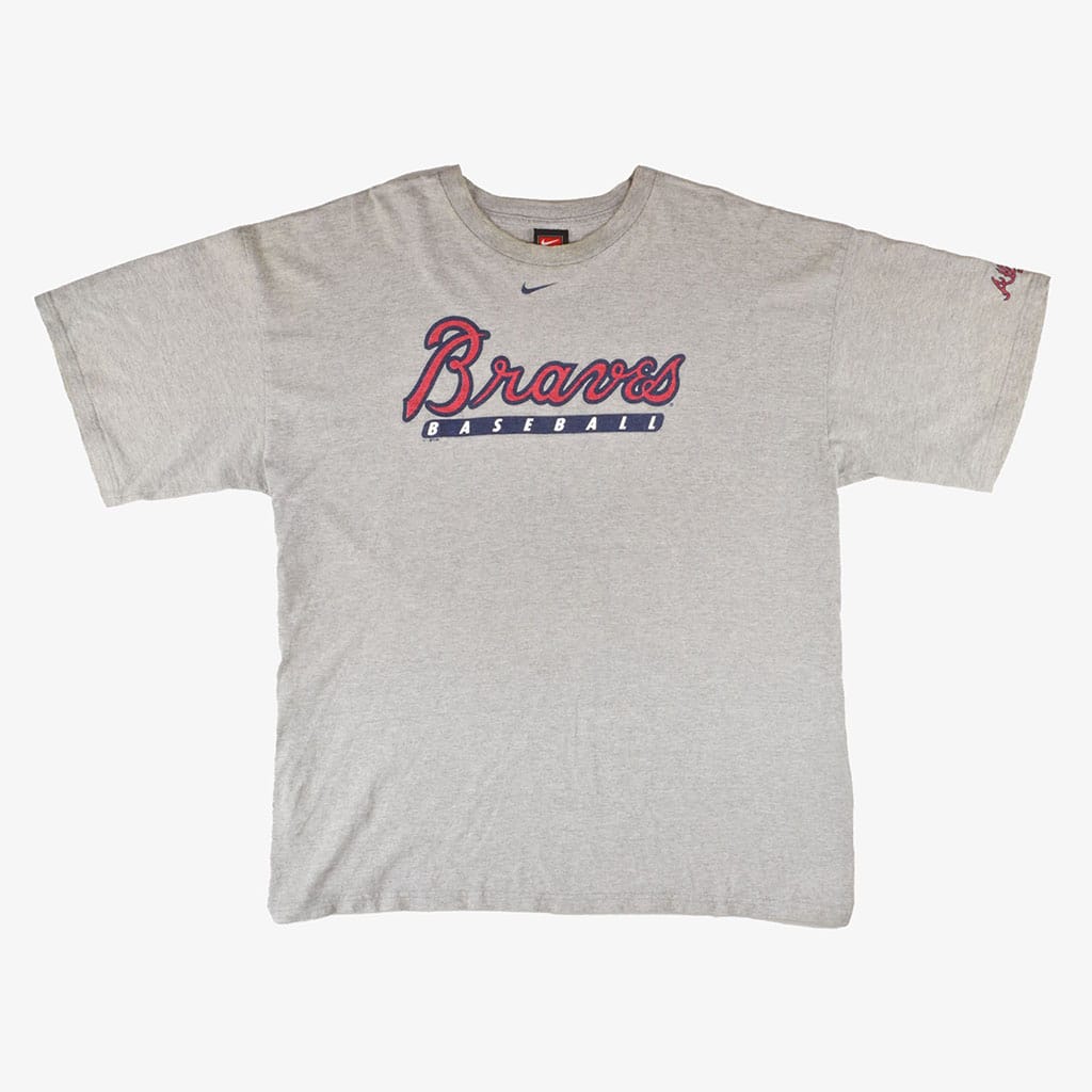  Vintage Nike Braves Baseball T-Shirt 2001 vorne | Vintage Online Shop Unique-Resale